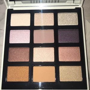Eyeshadow palette